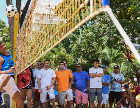 Jogo dos reis, xadrez ganha espaço Folha1 - Esporte