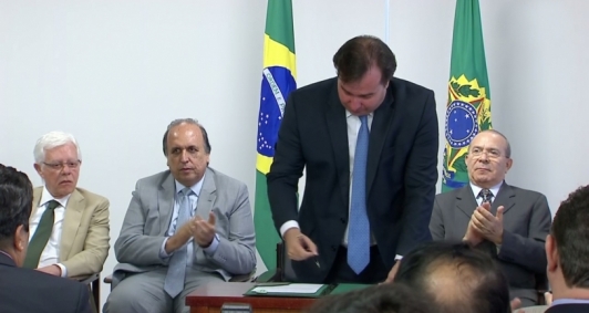 Acordo homologado no Palcio do Planalto