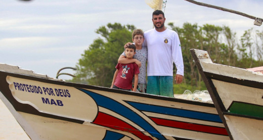 Pescador reencontra a família