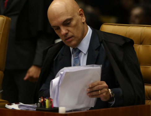 O ministro Alexandre de Moraes, durante sessão de julgamento sobre limite para compartilhamento de dados fiscais