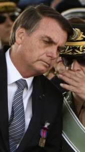 Bolsonaro e os militares 