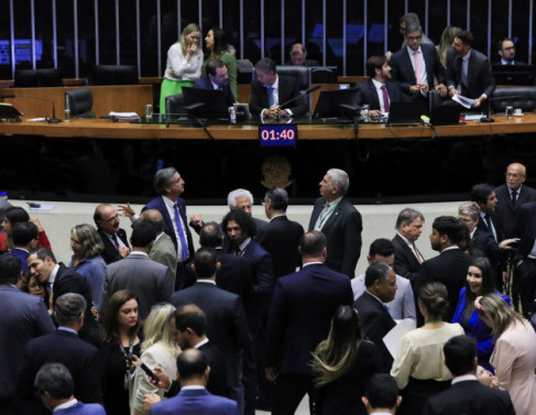 Sessão plenária na Câmara dos Deputados