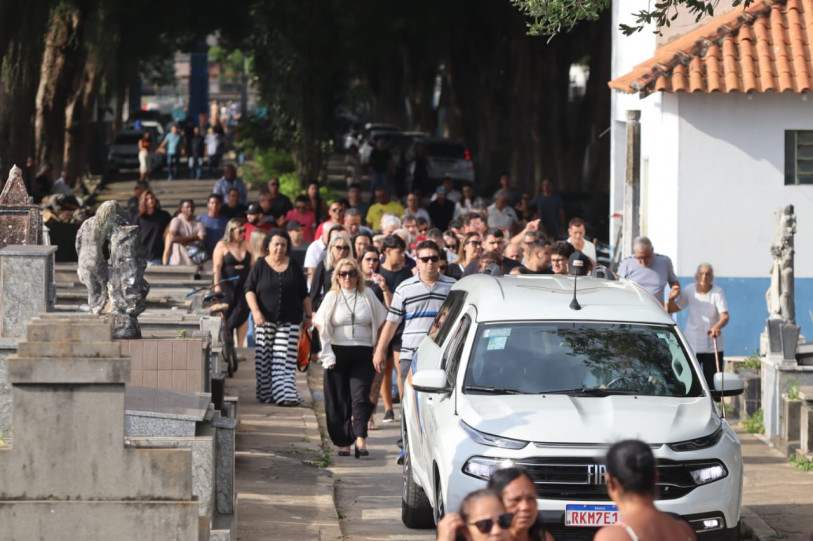 Sepultamento de José Cláudio Martins 