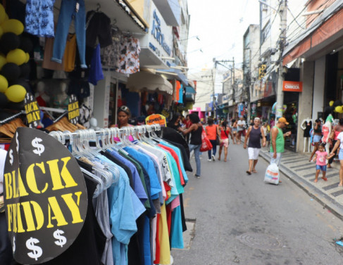 Black Friday movimenta Centro de Campos nesta sexta (Fotos: Genilson Pessanha)