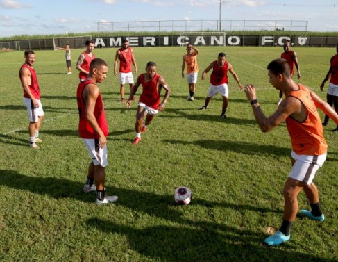 Treino do Americano (Foto: Rodrigo Silveira)